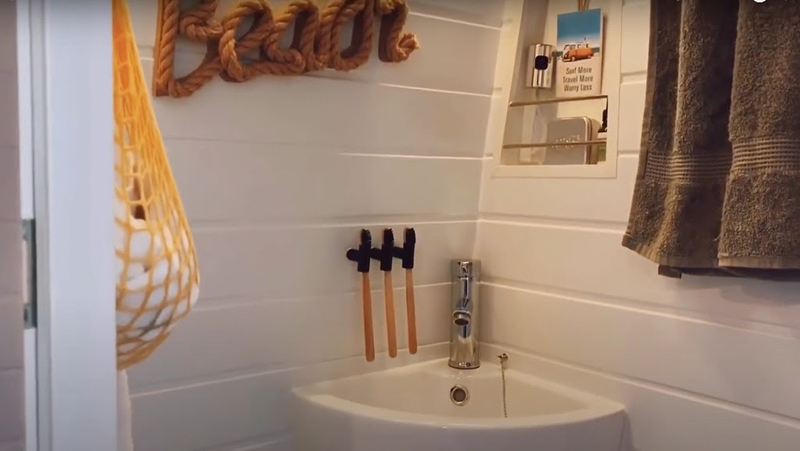 15 Best Campervans with Bathrooms [2022 Inspiration Guide!]